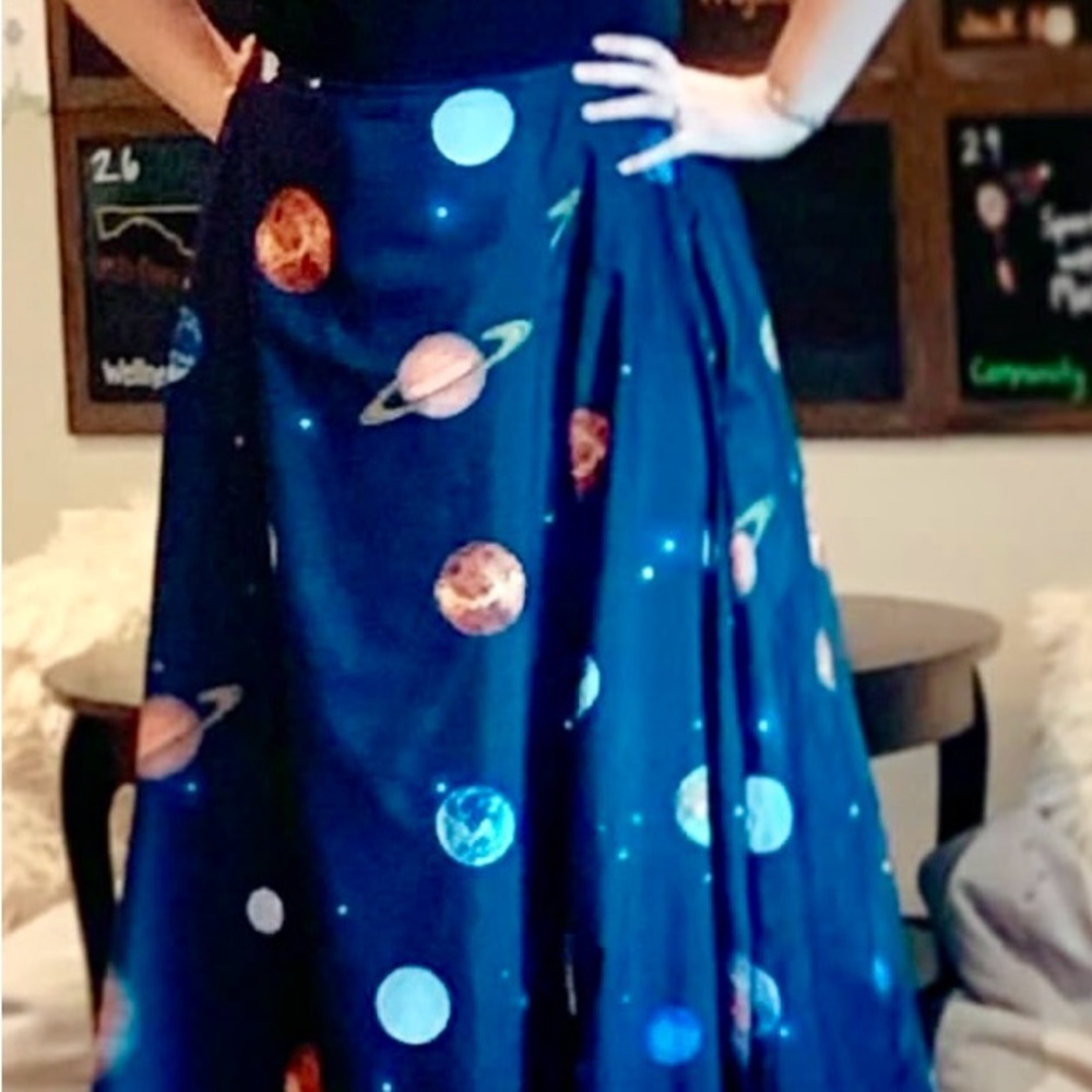 Space Skirt - Picture 3 of 8